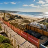 Governo diz obras urgentes nas praias afetadas já concluídas; intervenções continuam até 2028