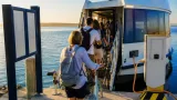 Aveiro baixa tarifas do ferry entre Forte da Barra e São Jacinto após eletrificação do serviço