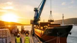 Porto de Setúbal reforça capacidade operacional com nova grua de 84 toneladas
