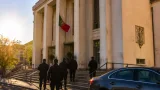 Tribunal confirma multa a recluso por ameaças a guarda prisional — impacto para a Guarda