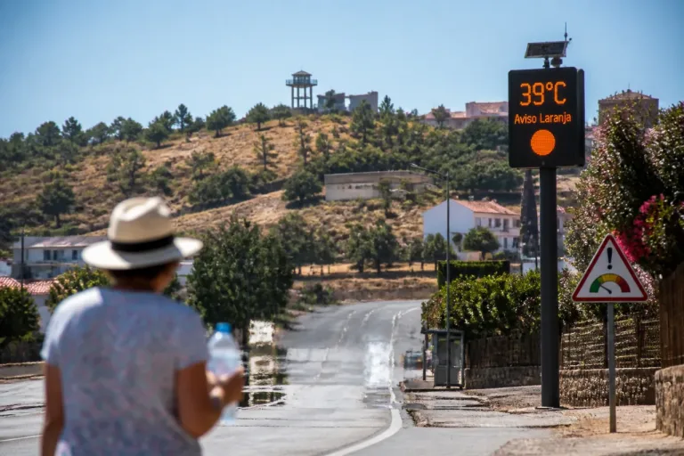 IPMA coloca Bragança em aviso laranja por calor; risco de incêndio no máximo