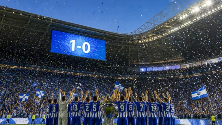 F. C. Porto vence Torreense e recoloca Taça em casa no Porto