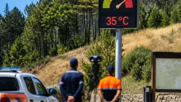 Fafe sob risco máximo de incêndio e aviso amarelo por tempo quente