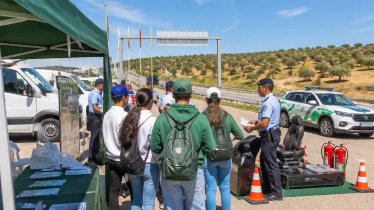 Guarda: Vilar Formoso recebeu ação de boas‑vindas a emigrantes e turistas com foco na segurança