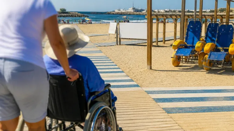 Matosinhos disponibiliza 12 praias acessíveis e dez frentes com cadeiras anfíbias