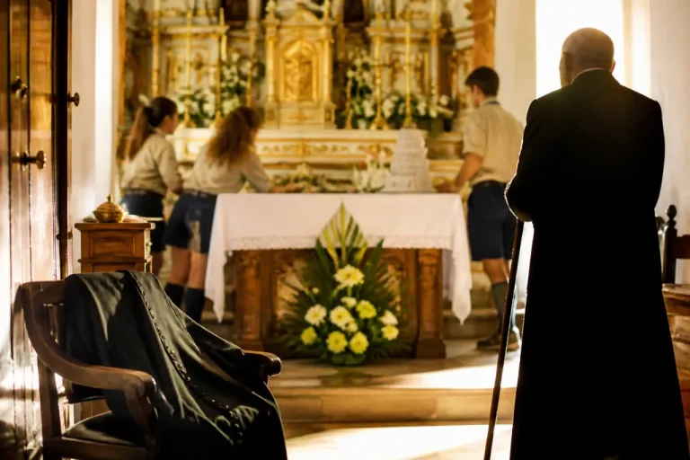 Padre de Pedralva celebra 76 anos de sacerdócio aos 99 anos e prepara centenário