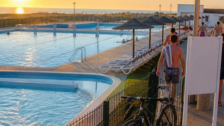 Piscinas municipais de São Jacinto reabrem com horários definidos e preços reduzidos para residentes