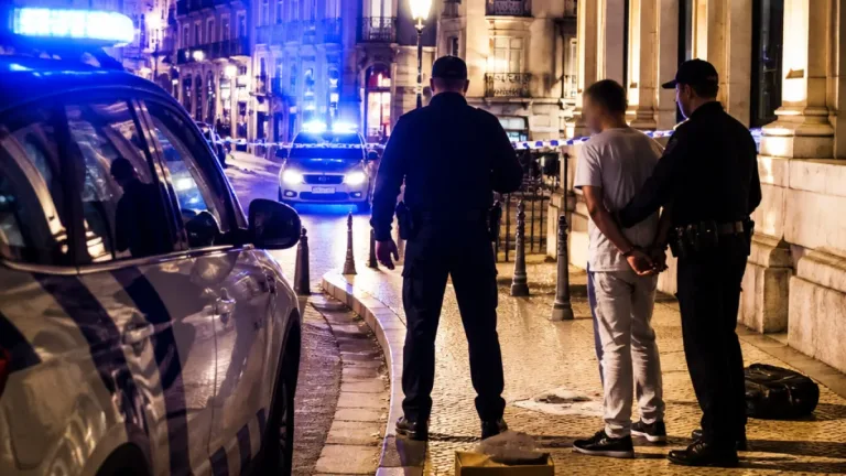 PSP detém em Lisboa homem reclamado pela Argentina por assalto com arma de fogo