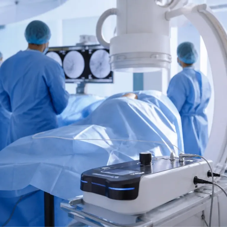 ULS Médio Tejo testa tecnologia não invasiva para dor lombar com sistema Neurolyser XR