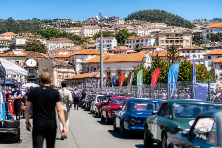 Vila Real recebe 108 carros e perto de 127 pilotos no regresso dos Clássicos às ruas
